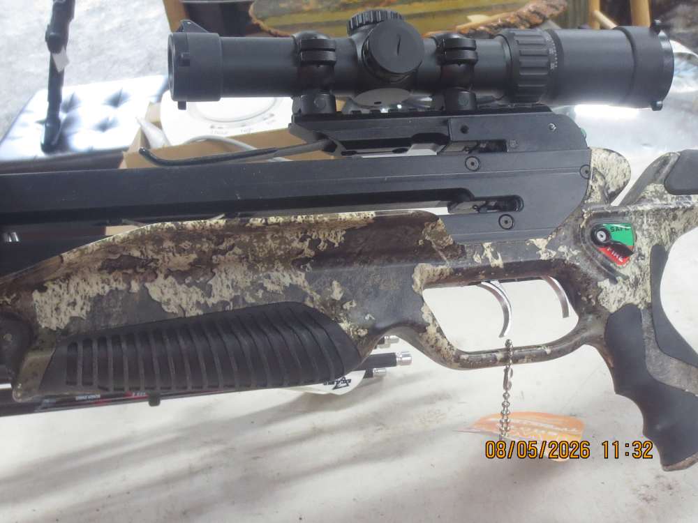 Excalibur TwinStrike TAC2 Black Crossbow w/Tact 100 Scope -img-15