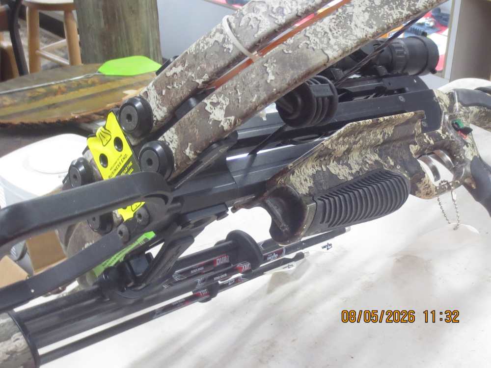 Excalibur TwinStrike TAC2 Black Crossbow w/Tact 100 Scope -img-17