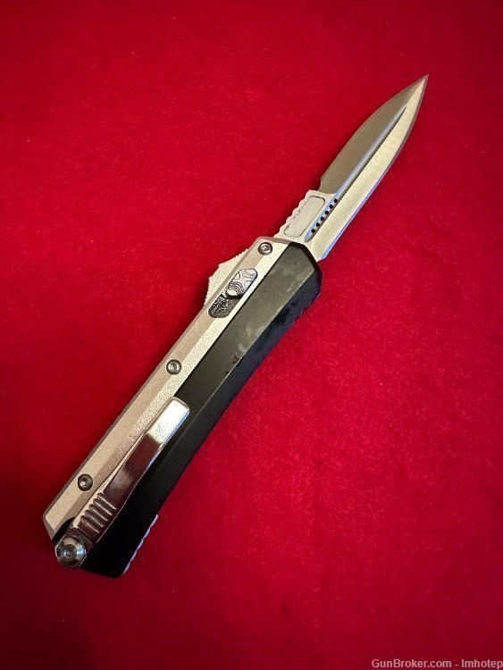 Black & Silver Automatic Knife OTF -img-0