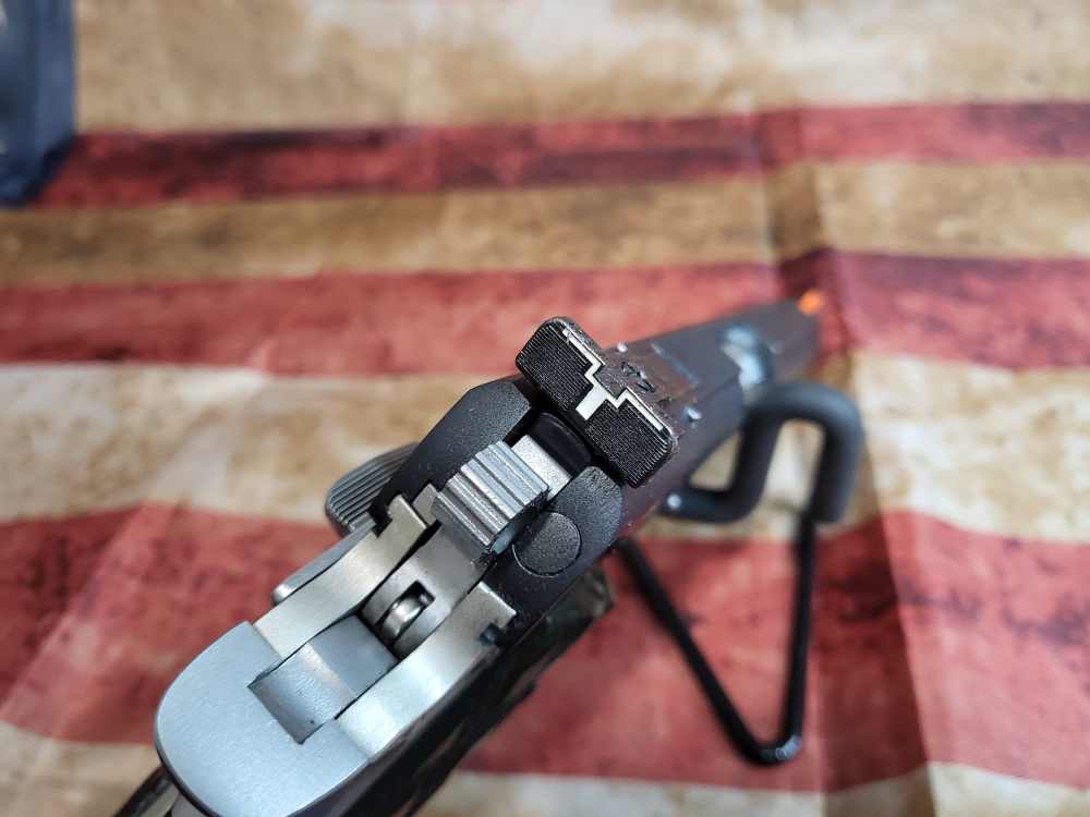 Colt 1911 22LR-img-6