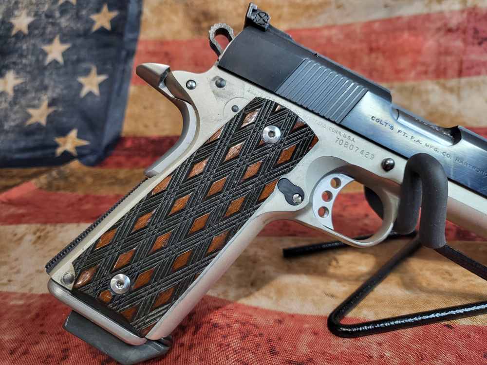 Colt 1911 22LR-img-10