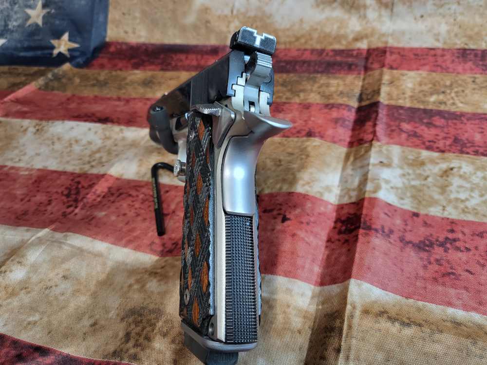 Colt 1911 22LR-img-4