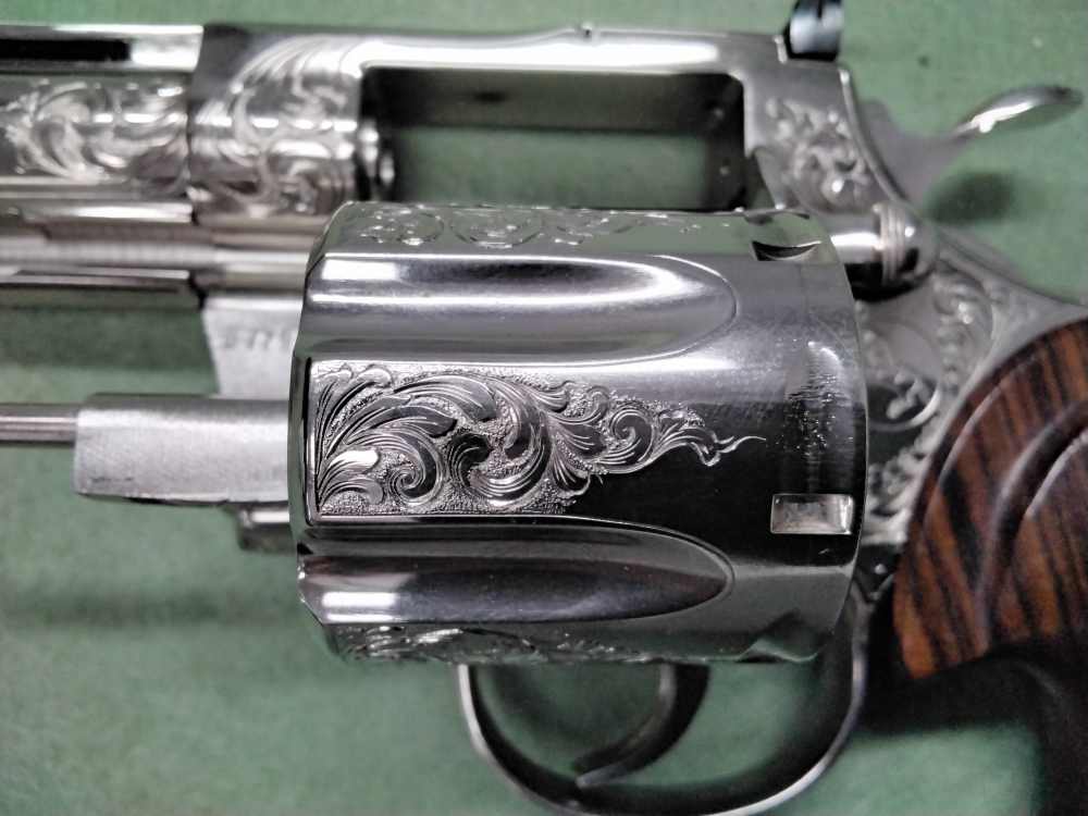 1981 Colt Python .357 Mag 6" Nickel Engraved Extra Grips K72910-img-26