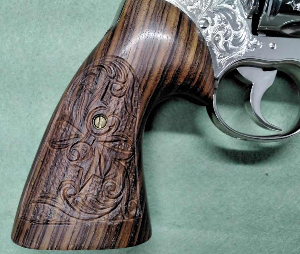 1981 Colt Python .357 Mag 6" Nickel Engraved Extra Grips K72910-img-16