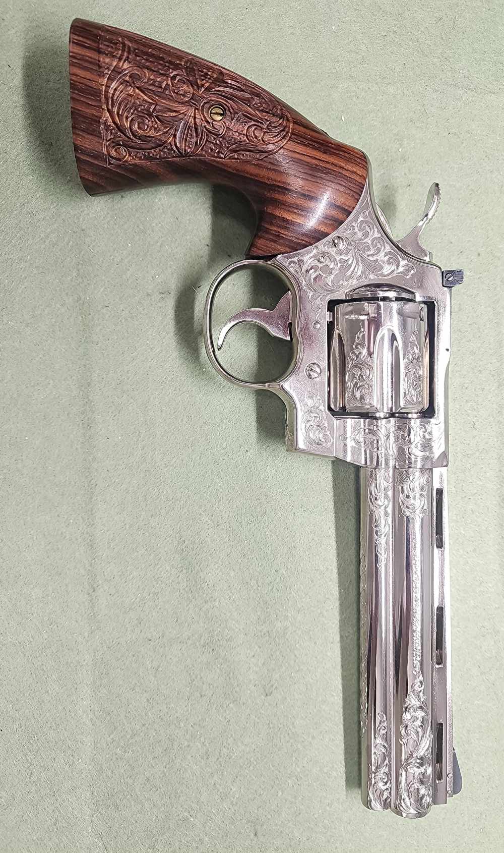1981 Colt Python .357 Mag 6" Nickel Engraved Extra Grips K72910-img-0