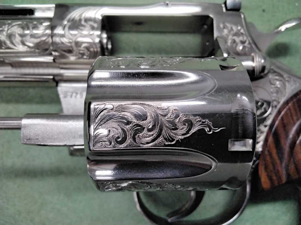 1981 Colt Python .357 Mag 6" Nickel Engraved Extra Grips K72910-img-29