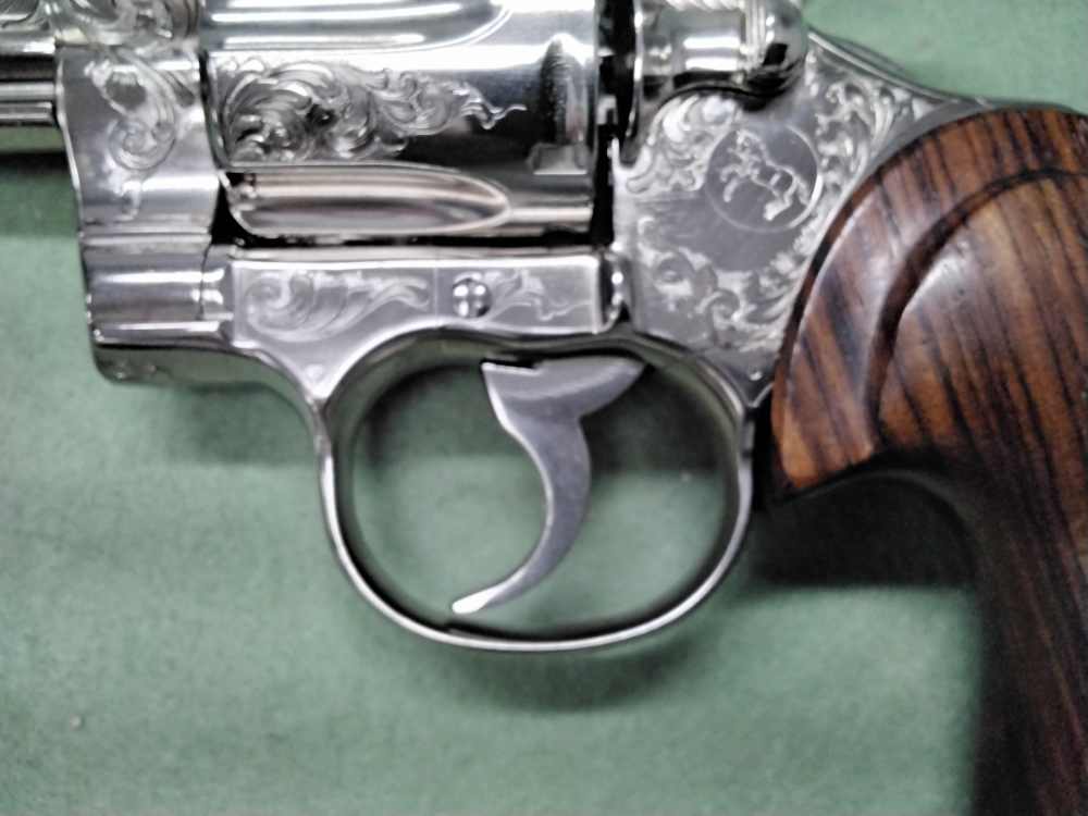 1981 Colt Python .357 Mag 6" Nickel Engraved Extra Grips K72910-img-8