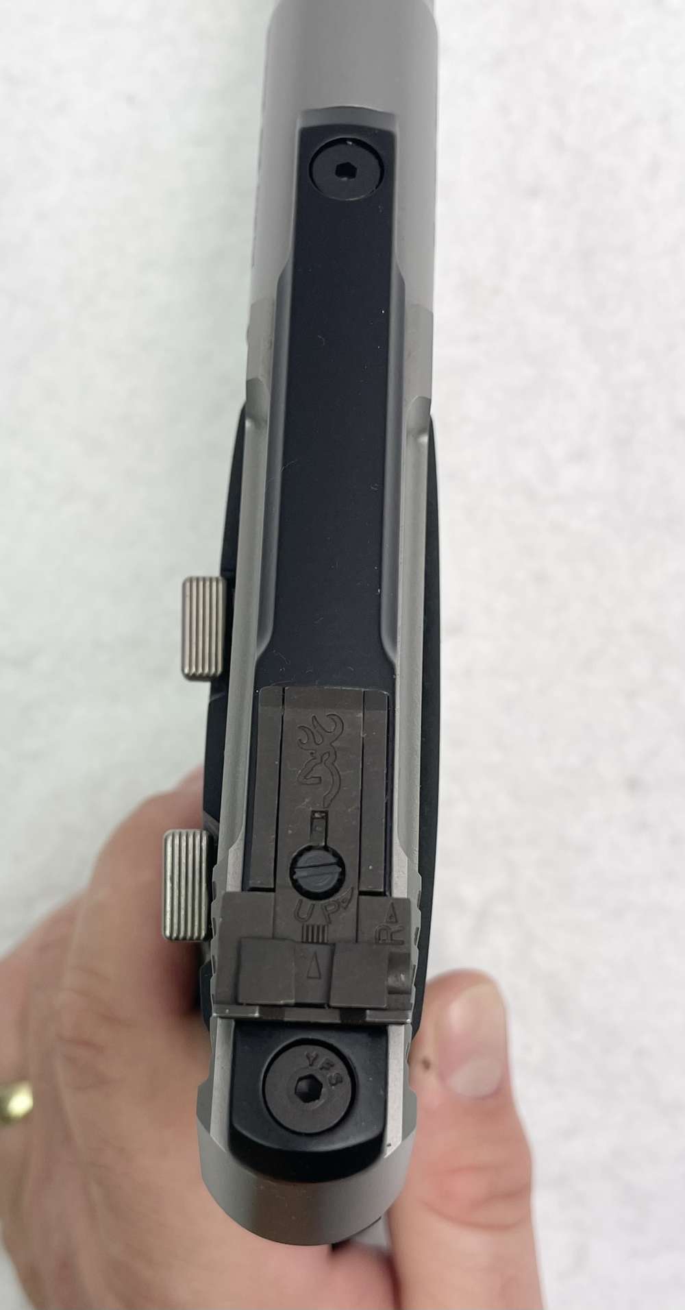 Browning Buck Mark .22lr semi auto pistol -img-7