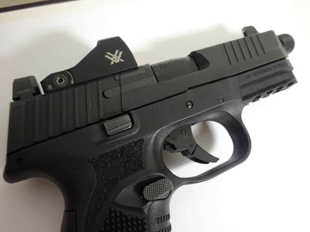 FN 509 Tactical 9mm Threaded Barrel W/Red Dot, Case   AWESOME!-img-16
