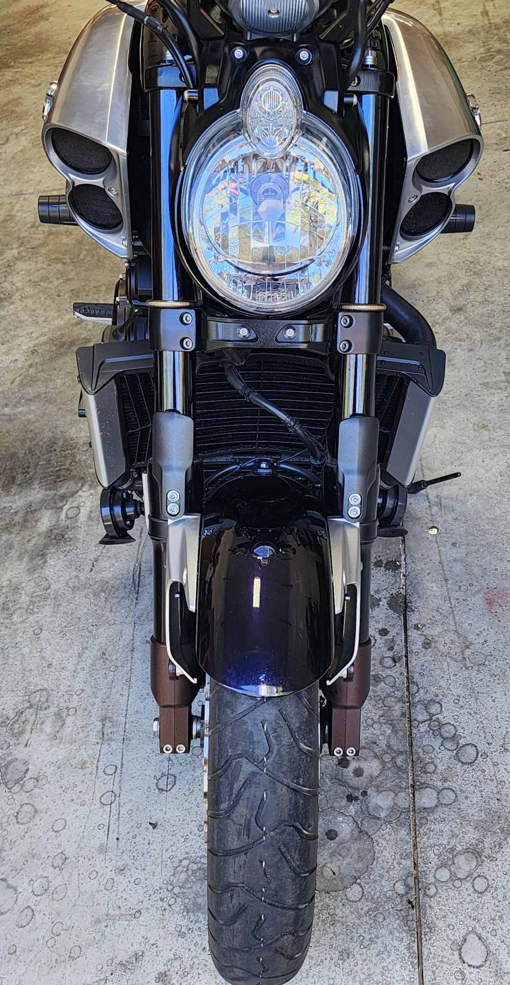 YAMAHA VMAX 2013 1,700 cc  4,500 miles Mint and rare to find now-img-10