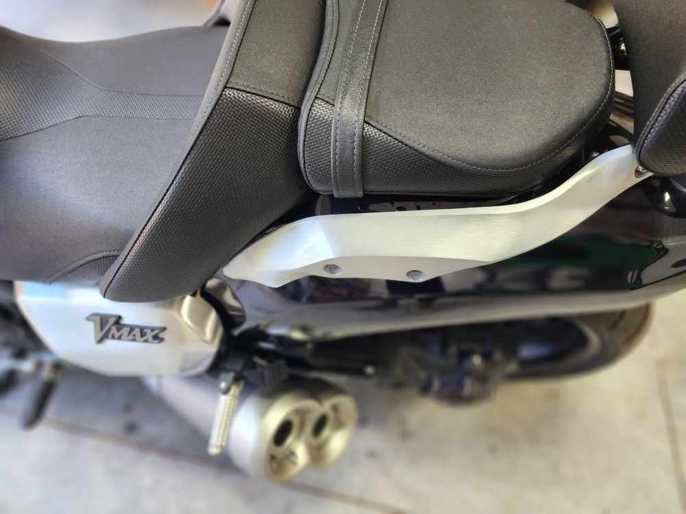 YAMAHA VMAX 2013 1,700 cc  4,500 miles Mint and rare to find now-img-7