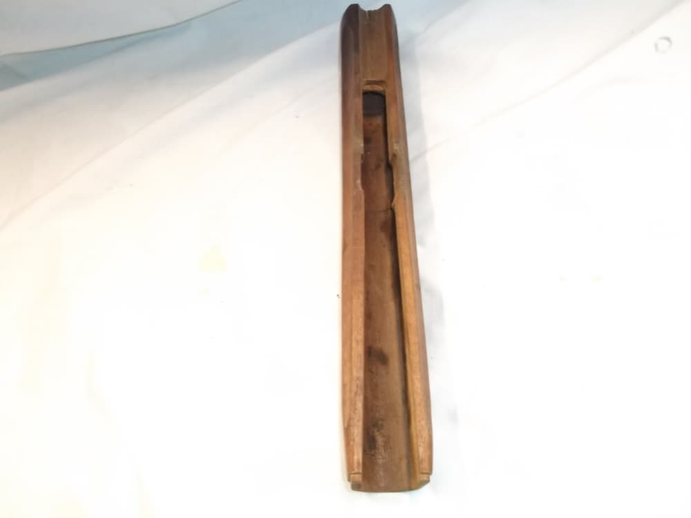 WOOD FACTORY FORE ARM GRIP, 12GA. SHOTGUN, MAYBE BROWING? -img-4