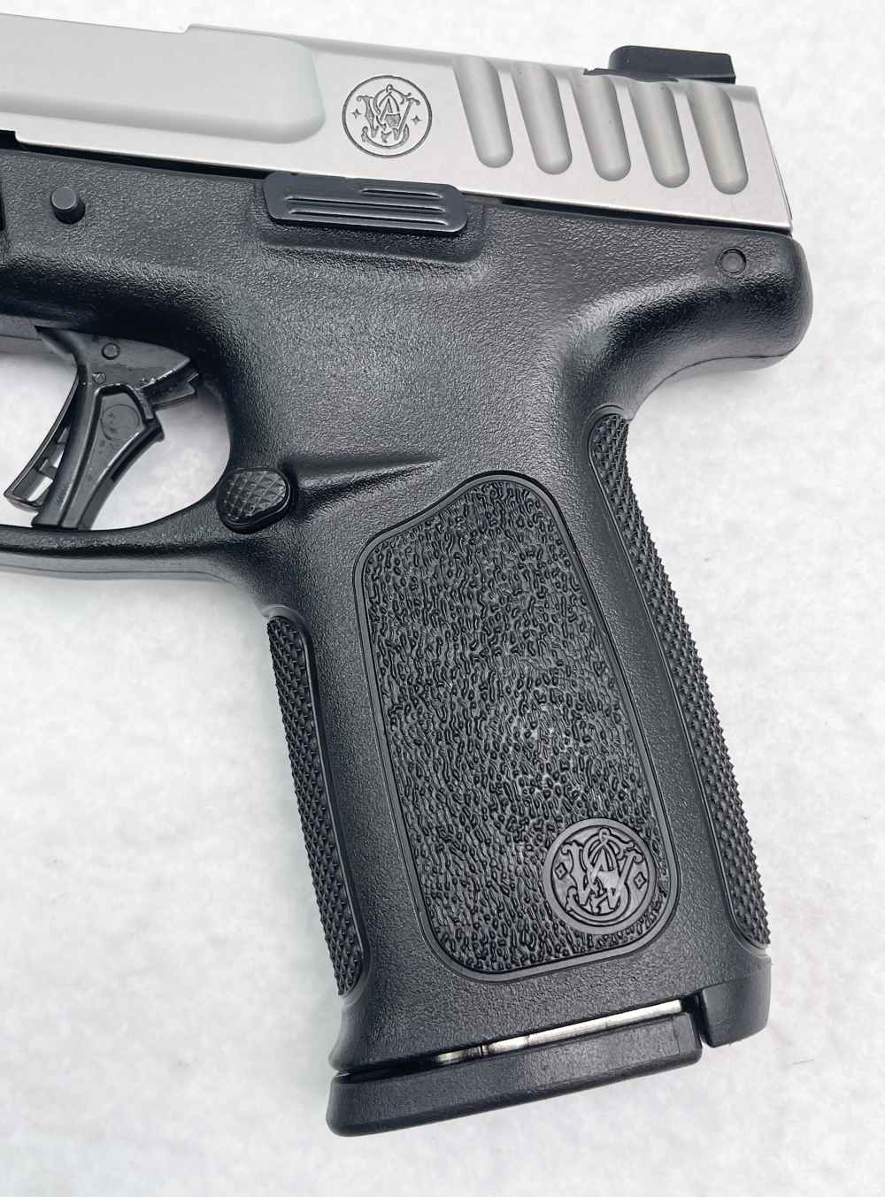 Smith & Wesson SD9 2.0 9mm semi auto pistol -img-6