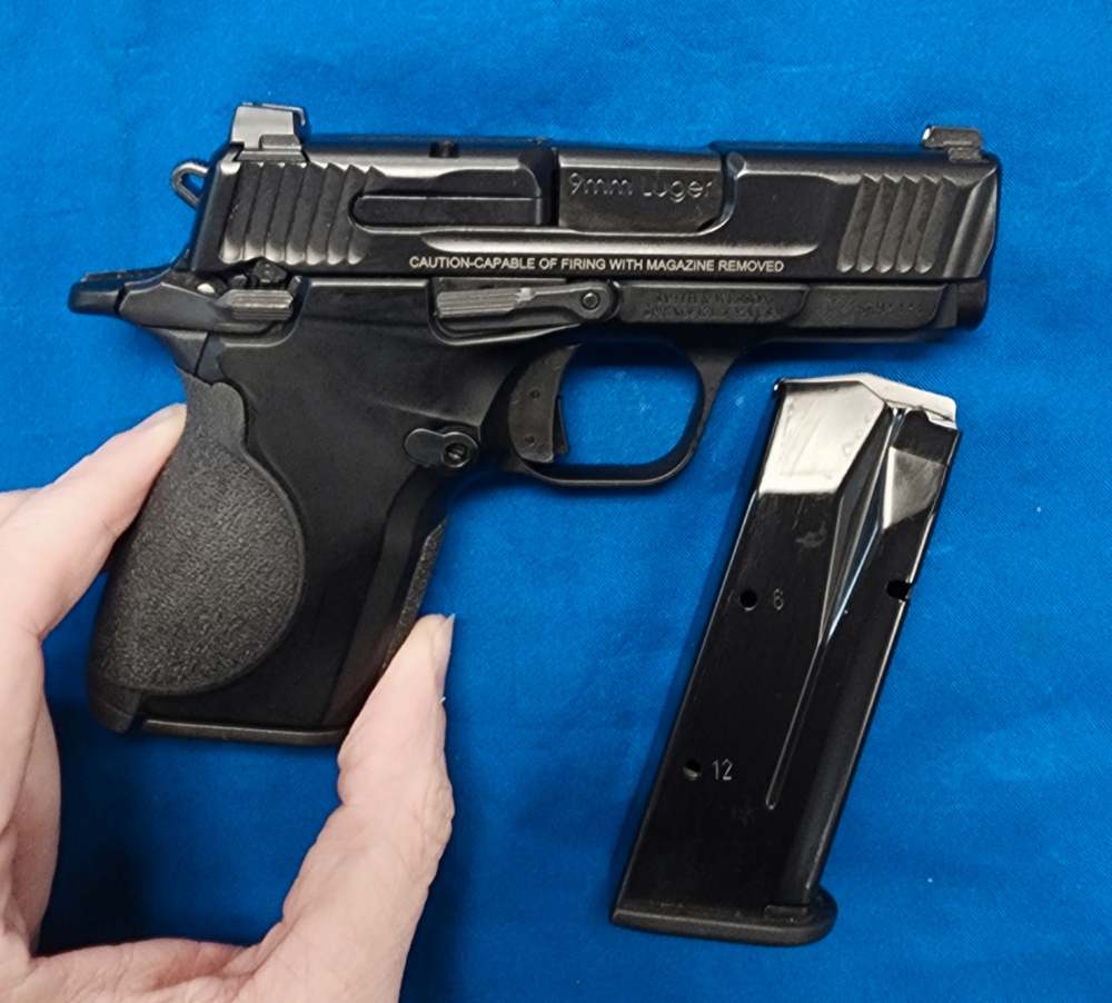 SMITH & WESSON CSX 9MM 3" 2 MAGS, MICRO COMPACT, EXC COND-img-0