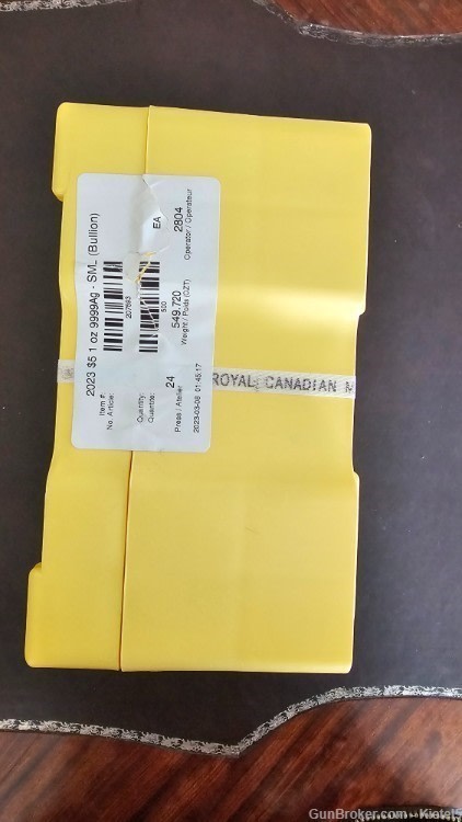 500pcs 1Oz Canadian Maple Leaf Coins 2023 SILVER  SEALED at Canadian MINT -img-0