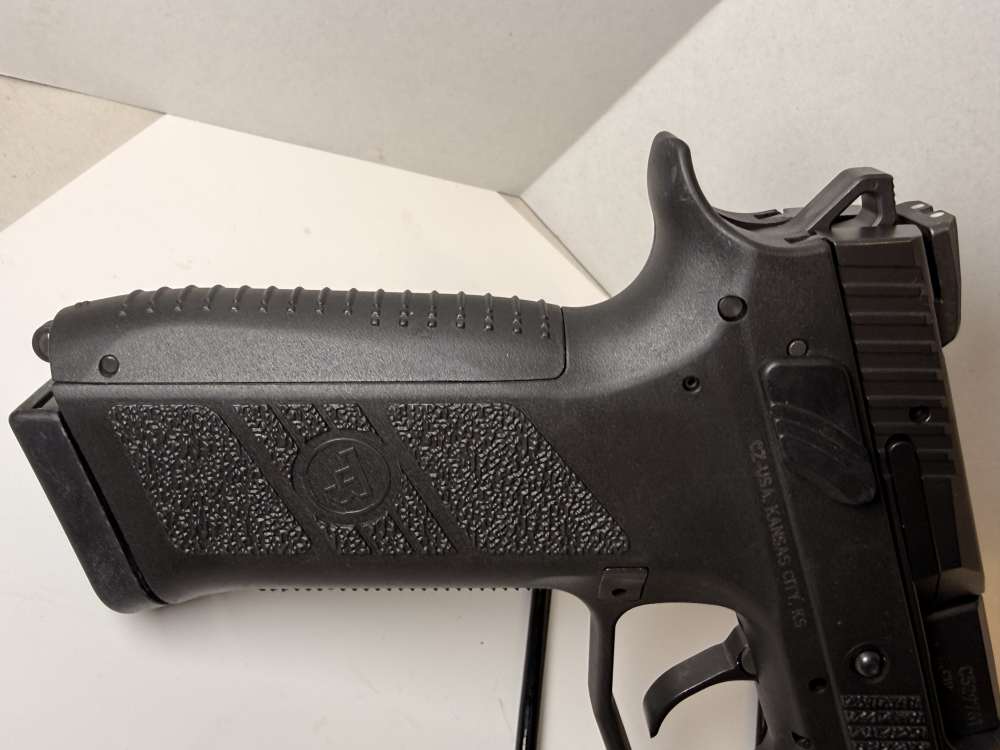 CZ P-09 Full Size 9mm DA/SA Omega Trigger Black Poly Case Handgun P09 LNIB-img-7