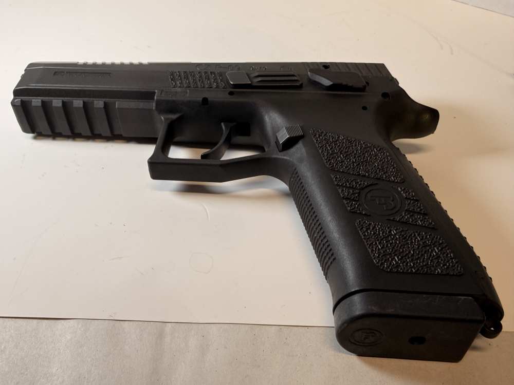 CZ P-09 Full Size 9mm DA/SA Omega Trigger Black Poly Case Handgun P09 LNIB-img-8