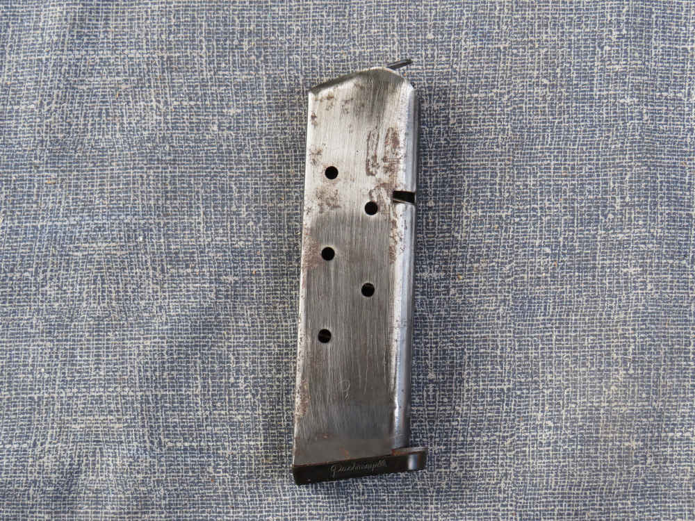 WWI 1911 TWO 2 TONE 45 7 RD MAGAZINE w PACHMAYR BASE VERY GOOD WORKING COND-img-0