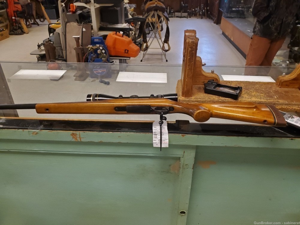 Sako Forrester L 579 243 cal with Leupold-img-4