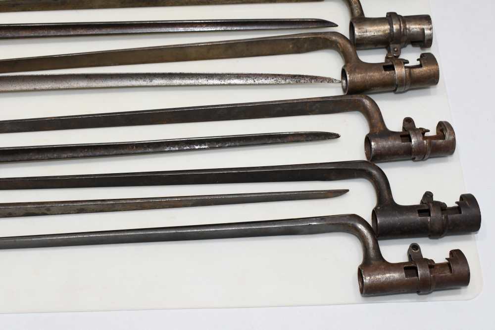 13 Unknown Antique Well Worn Socket Bayonets Mostly Unmarked READ-img-4