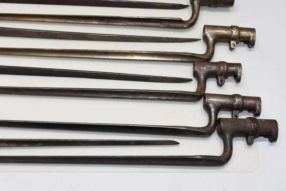 13 Unknown Antique Well Worn Socket Bayonets Mostly Unmarked READ-img-9