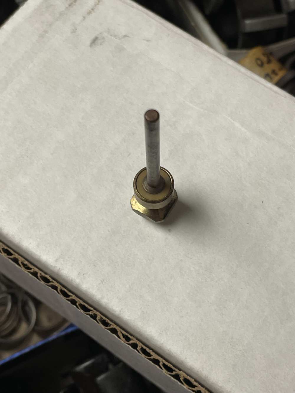 CROSMAN 622 EXHAUST VALE AND SEAL-img-1