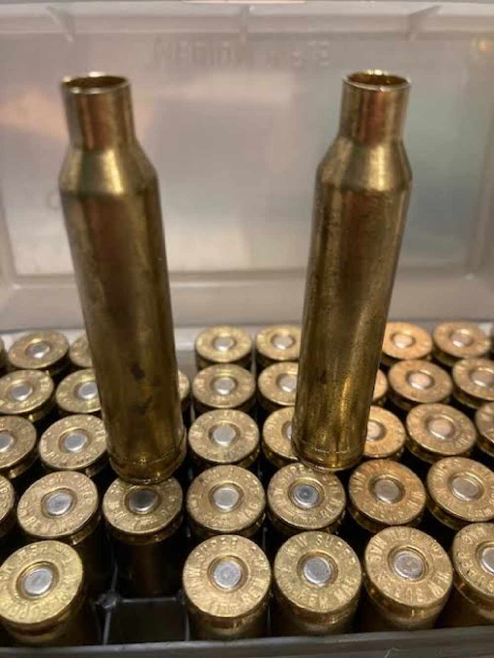 7mm. REM Mag pack. Dies ,brass, bullets, used good condition-img-3