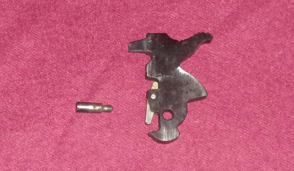 ROHM VALOR .22LR HAMMER & SHANK SCREW ASSEMBLY-img-1