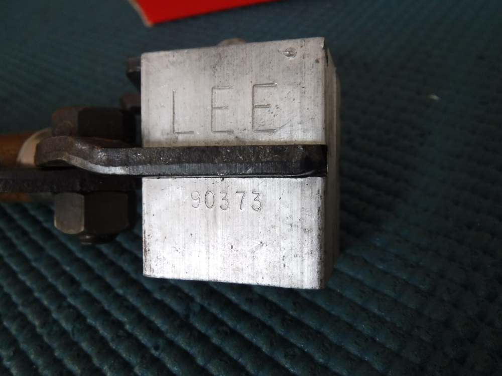 Lee 1 Cavity Bullet Mold .457 340 Grain .45-70 Flat Nose-img-6