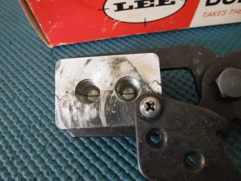Lee 2 Cavity Bullet Mold .452 190 Grain 45ACP SWC-img-3