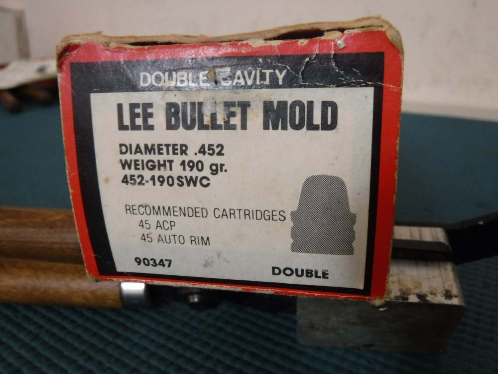 Lee 2 Cavity Bullet Mold .452 190 Grain 45ACP SWC-img-10