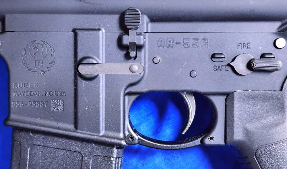 RUGER AR-556 5.56 NATO 16/1" VORTEX RED DOT INCL. - EXCELLENT-img-8