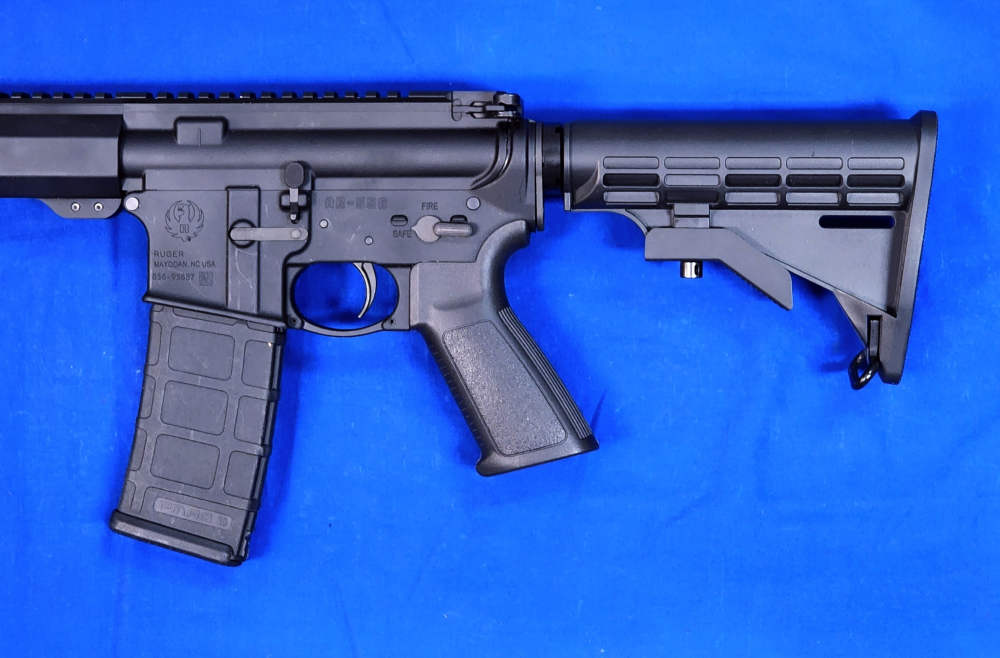 RUGER AR-556 5.56 NATO 16/1" VORTEX RED DOT INCL. - EXCELLENT-img-4