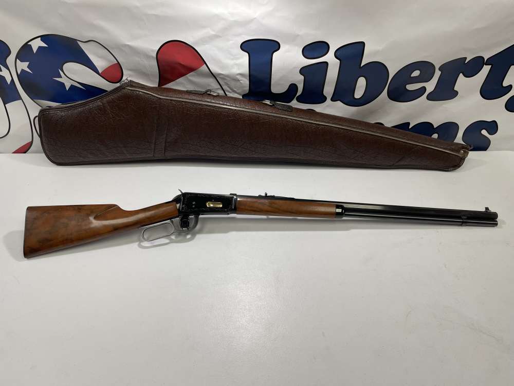 Winchester Model 94 Classic .30-30 – 26" – Mfg 1967 – Padded Leather Case-img-0