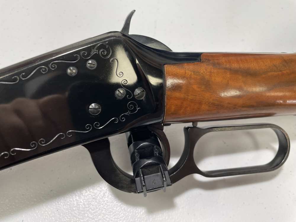 Winchester Model 94 Classic .30-30 – 26" – Mfg 1967 – Padded Leather Case-img-19