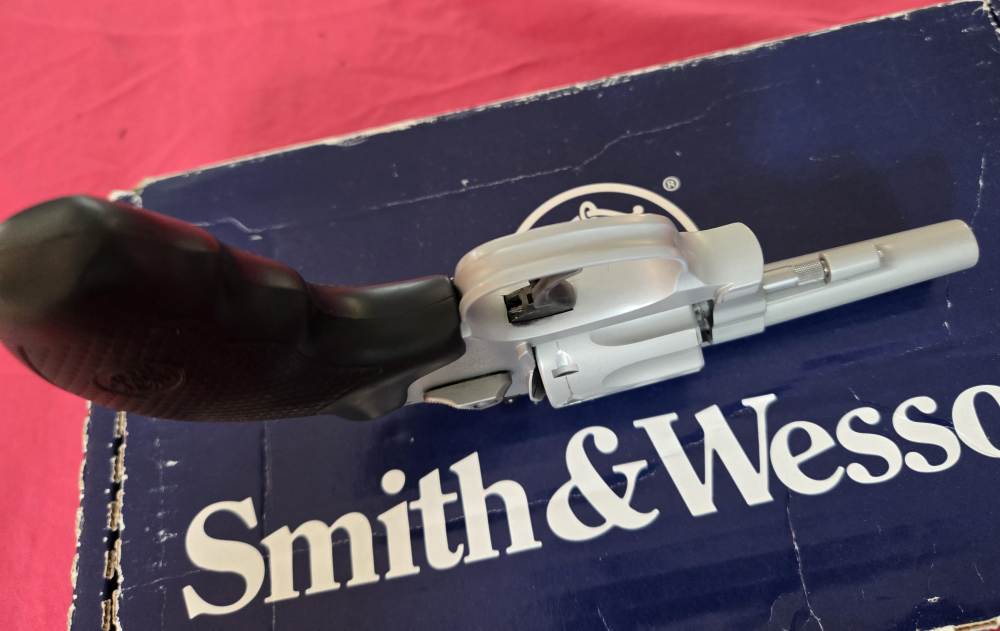 Smith & Wesson Model 317 Airlite Kit gun 3in Adj sights 8 shot .22lr-img-6