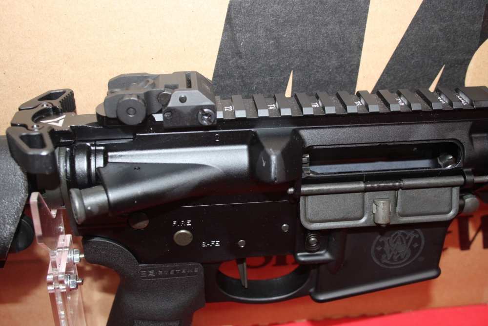 Smith & Wesson M&P15 V-Pro 5.56NATO 16" Barrel, LAYAWAY AVAILABLE!-img-9