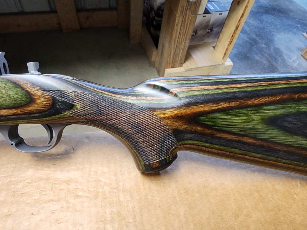 PICS! NEW RUGER HAWKEYE PREDATOR .204 RUGER 24" STAINLESS M 77 204 24 GREEN-img-16
