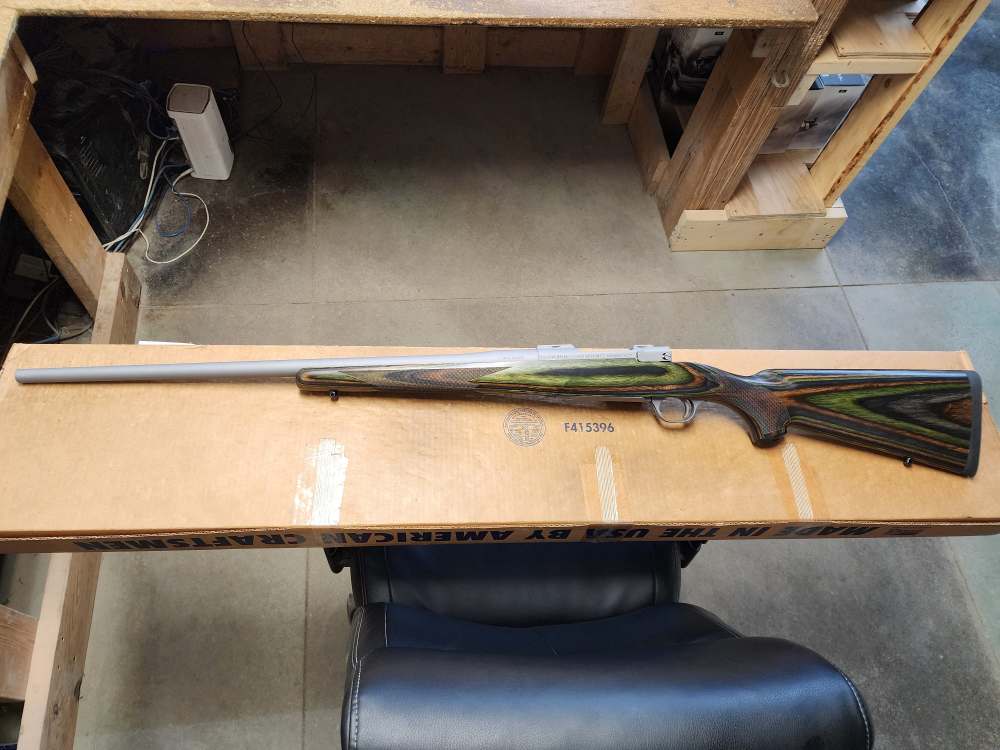 PICS! NEW RUGER HAWKEYE PREDATOR .204 RUGER 24" STAINLESS M 77 204 24 GREEN-img-12