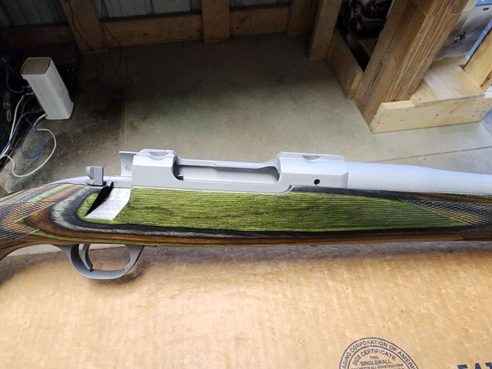 PICS! NEW RUGER HAWKEYE PREDATOR .204 RUGER 24" STAINLESS M 77 204 24 GREEN-img-9
