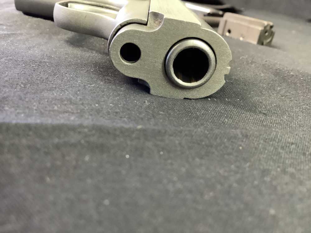 Arcadia Machine & Tool AMT Backup 380 acp (9mm Kurz) w/ holster-img-19