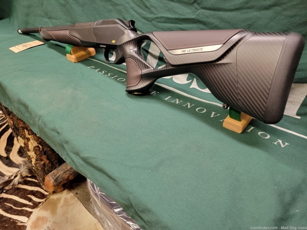 BLASER R8 ULTIMATE, R.H,  CARBON FIBER, LEATHER INSETS, ATZL TRIGGER.-img-3