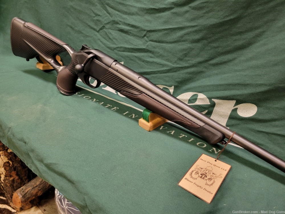 BLASER R8 ULTIMATE, R.H,  CARBON FIBER, LEATHER INSETS, ATZL TRIGGER.-img-2