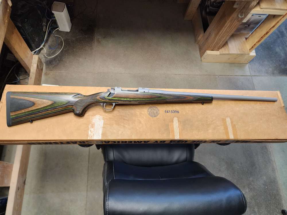 PICS! NEW RUGER HAWKEYE PREDATOR .204 RUGER 24" STAINLESS M 77 204 24 GREEN-img-3