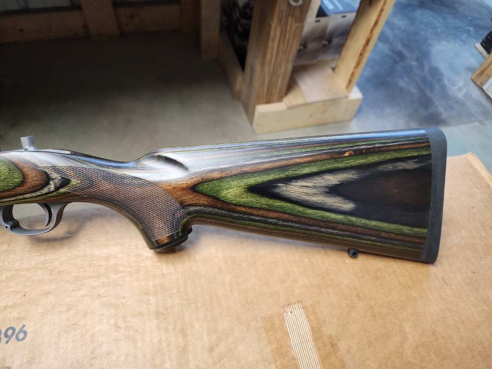 PICS! NEW RUGER HAWKEYE PREDATOR .204 RUGER 24" STAINLESS M 77 204 24 GREEN-img-0