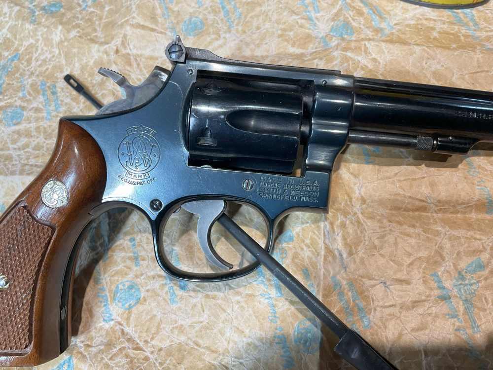 Smith & Wesson Model 48-3 22 MRF-img-1