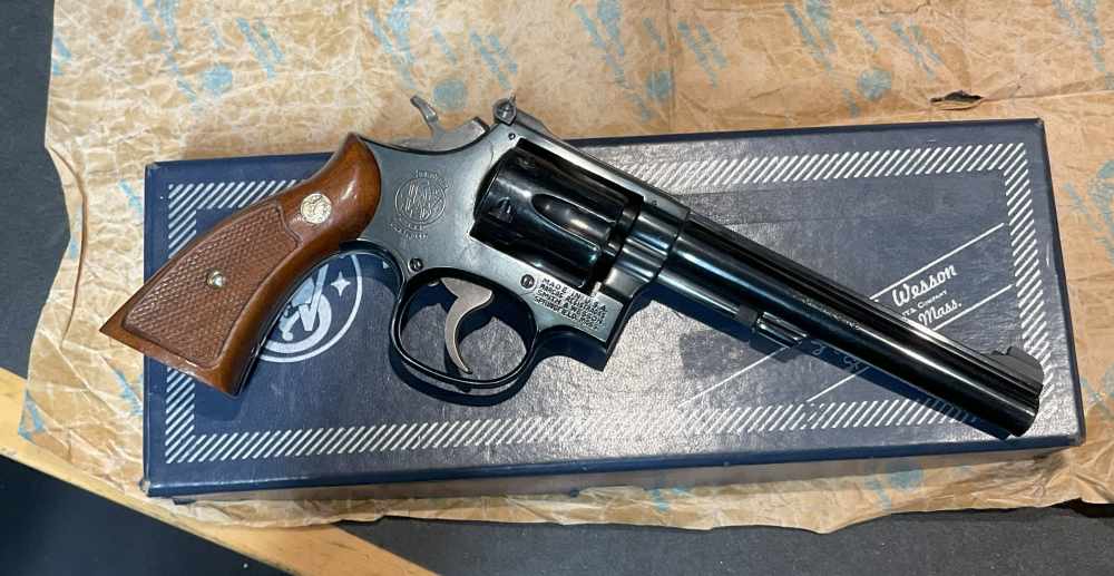 Smith & Wesson Model 48-3 22 MRF-img-9
