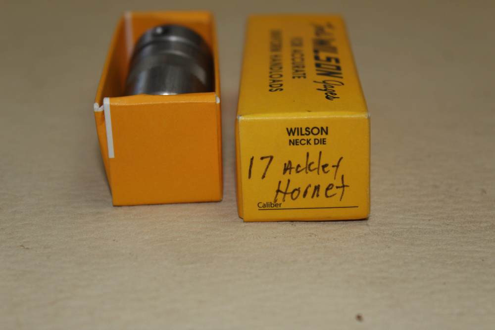 Wilson 17 Ackley Hornet neck die w/ 192 bushing, NEW-img-0
