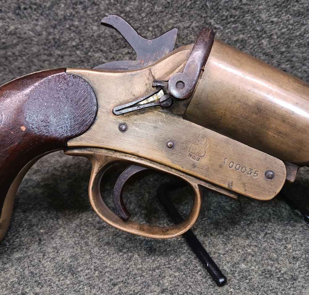 Original WWI British Webley & Scott No. 1 Mk III Signal Pistol-img-2