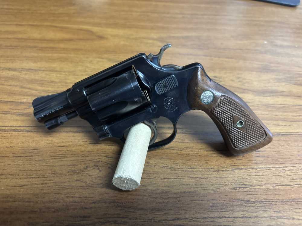 Smith & Wesson Model 36 Chief Special .38 SPL-img-0